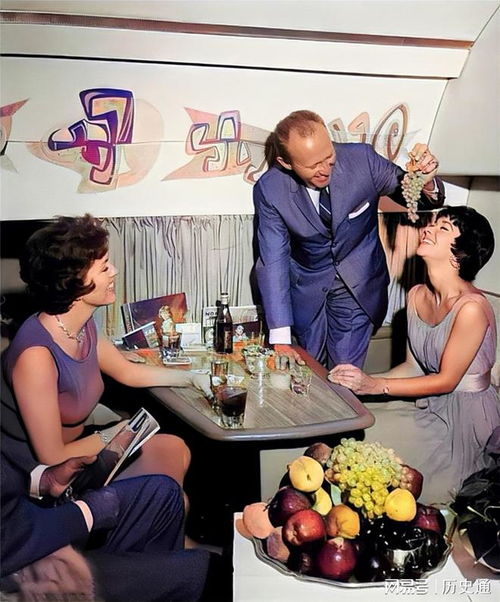 优雅与尊贵 女王与玛格丽特公主的蛋糕裙风采与餐饮服务